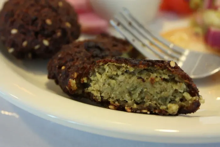 Fava falafel (6138972309)